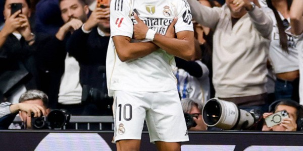 一场2-1，让西甲卫冕冠军轰然倒下，皇马复仇，赛后爆发冲突！